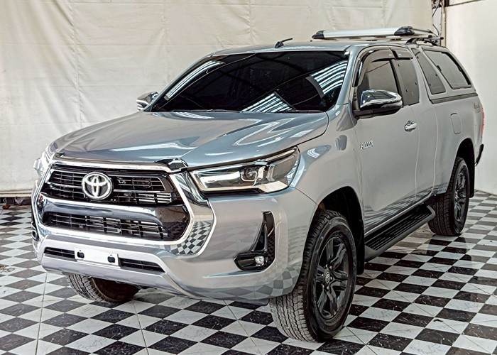 TOYOTA 