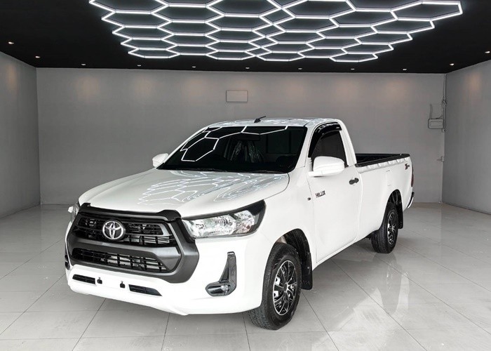 TOYOTA Hilux Revo