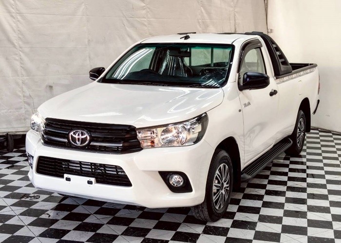 TOYOTA 
