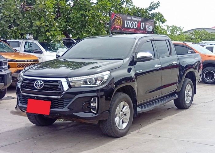TOYOTA Hilux Revo