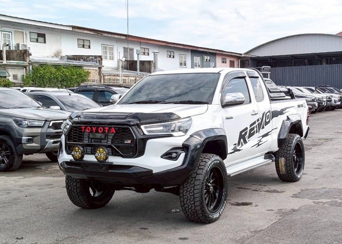 TOYOTA 