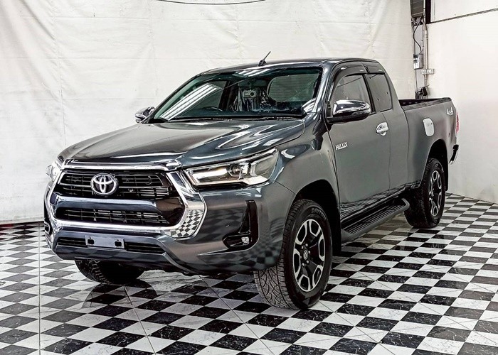 TOYOTA 