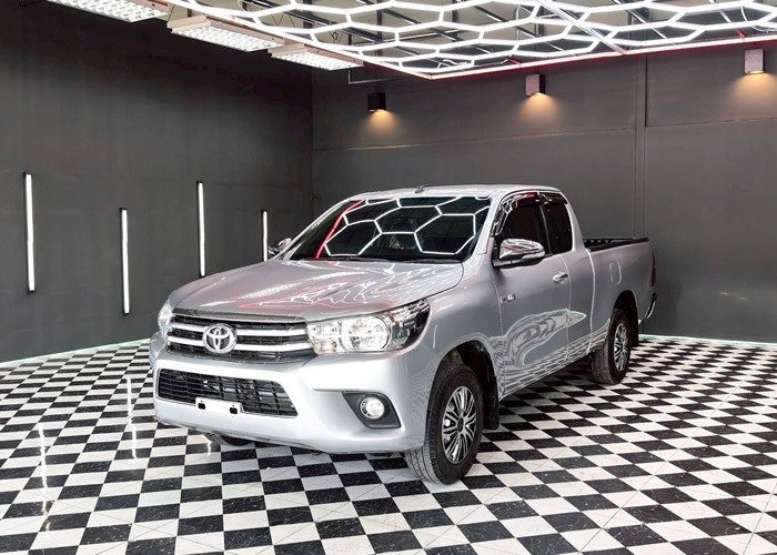 TOYOTA 