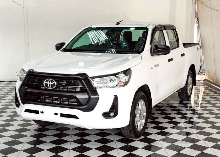 TOYOTA 