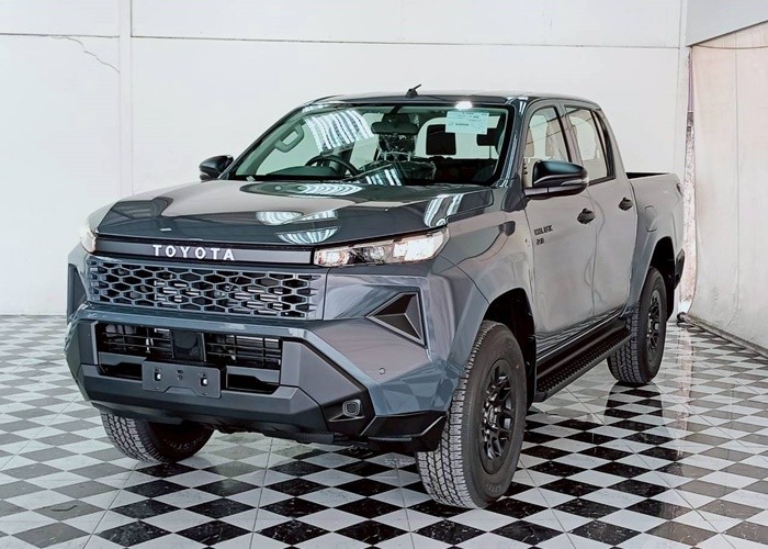 TOYOTA 
