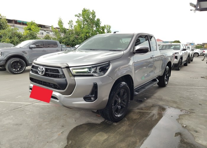 TOYOTA Hilux Revo