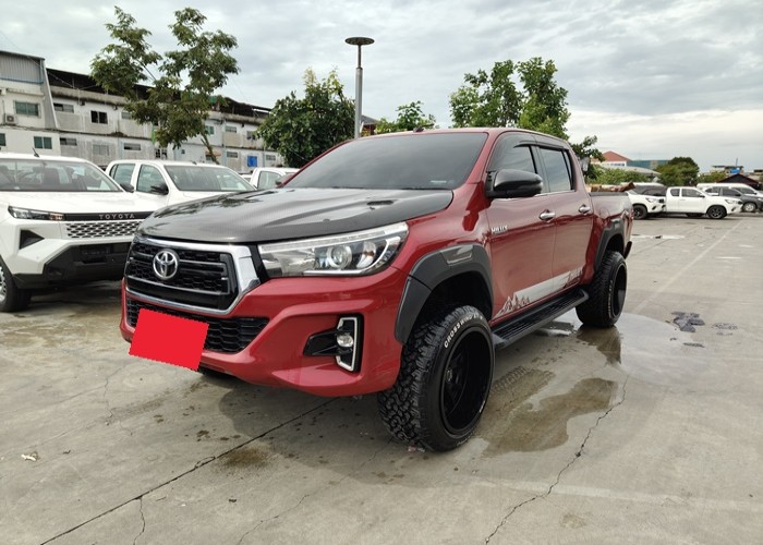 TOYOTA Hilux Revo
