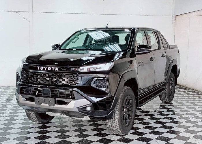 TOYOTA 