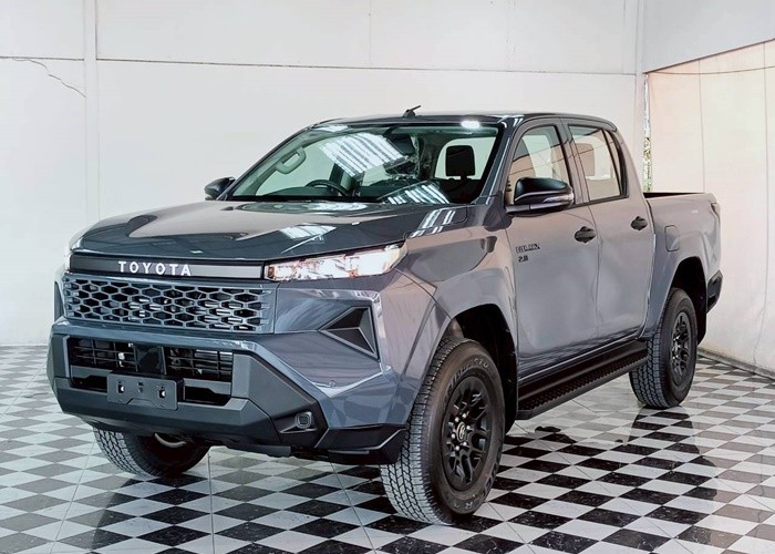 TOYOTA 