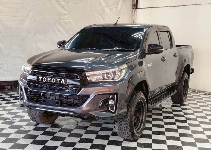 TOYOTA 