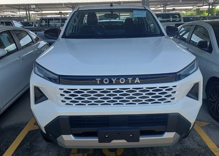 TOYOTA 