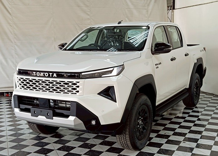TOYOTA 