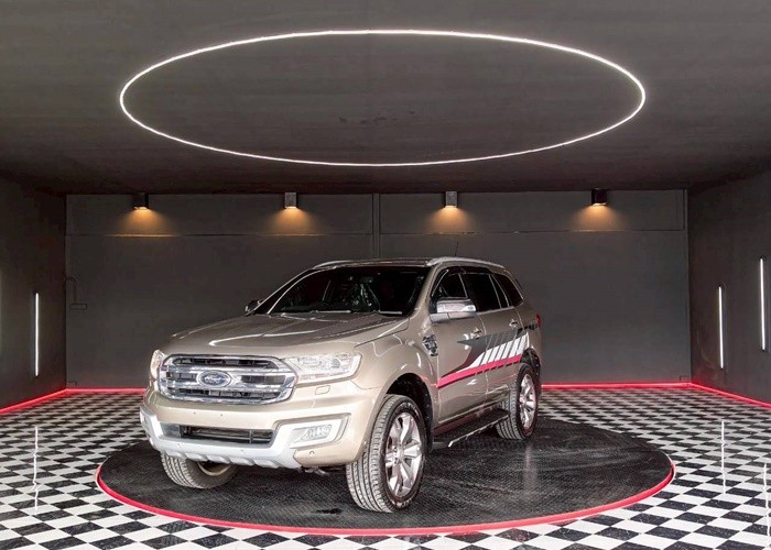 FORD Everest