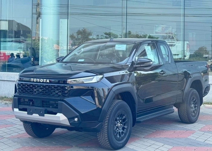 TOYOTA 