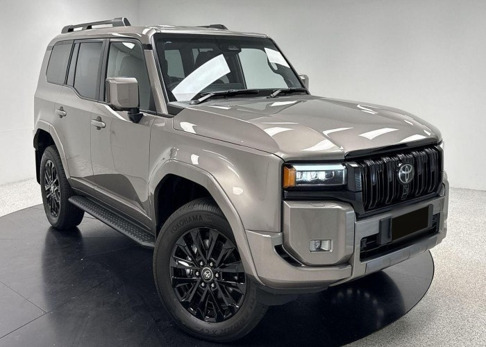 TOYOTA 