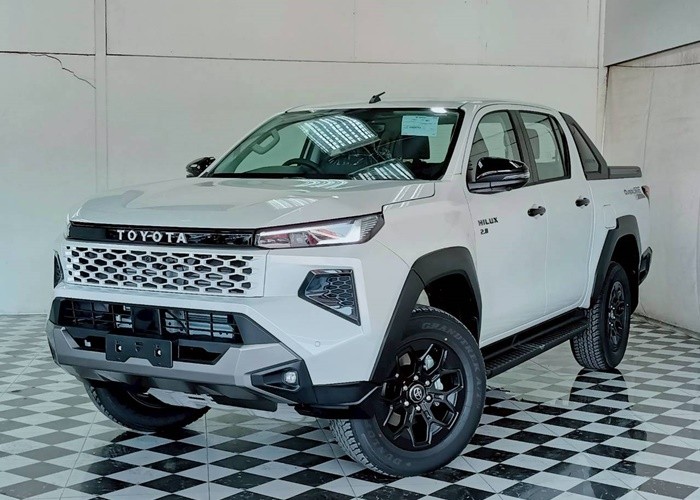 TOYOTA 
