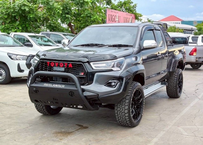 TOYOTA 