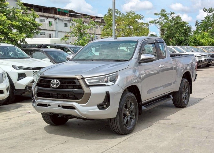 TOYOTA 