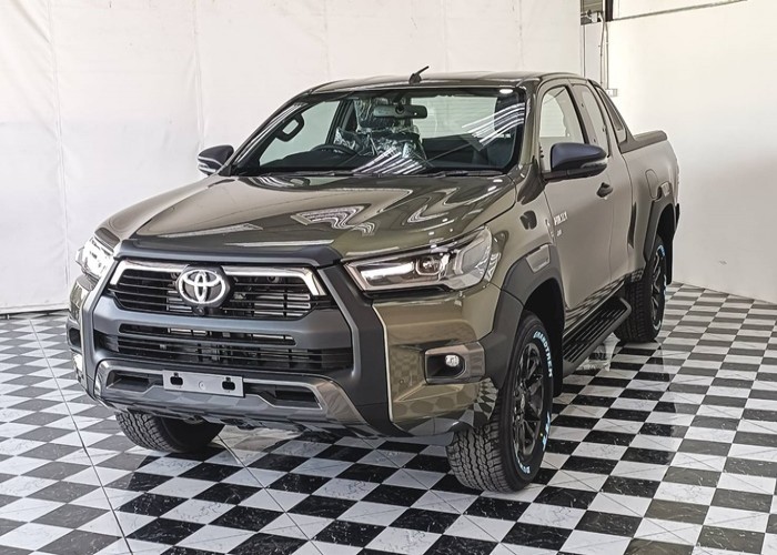TOYOTA 