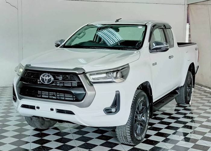 TOYOTA 