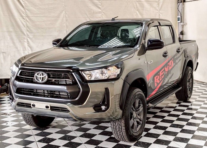 TOYOTA 