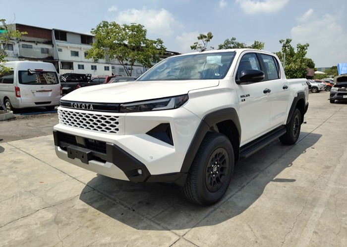 TOYOTA 