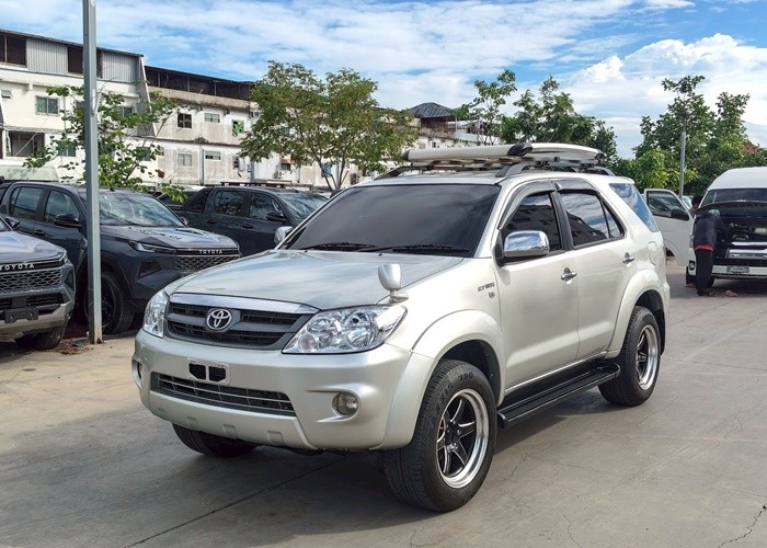 TOYOTA 