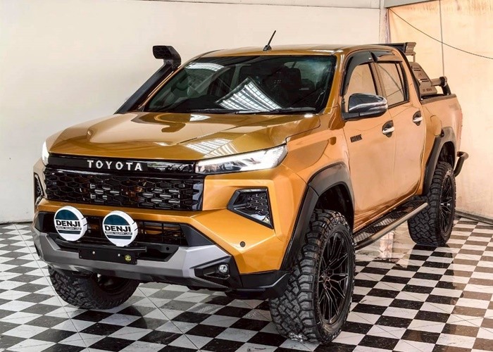 TOYOTA 