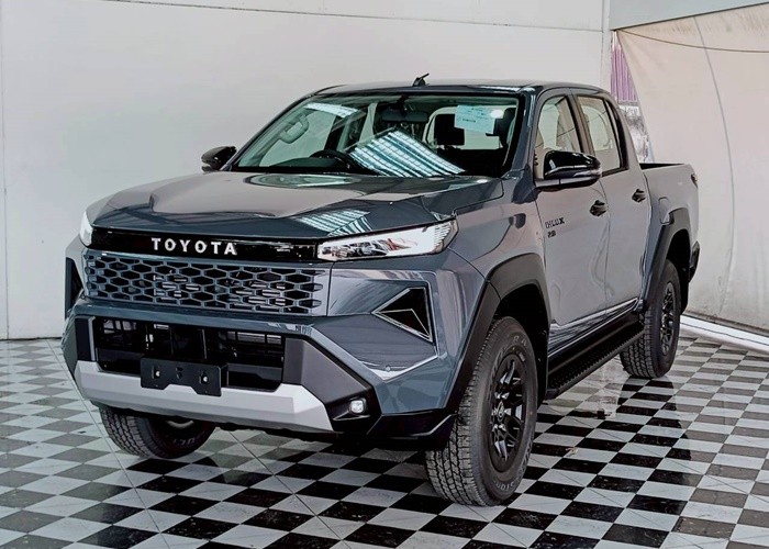 TOYOTA 