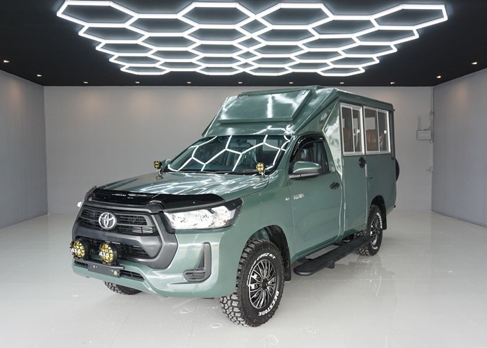 TOYOTA Hilux Revo