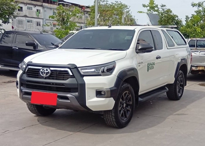 TOYOTA Hilux Rocco