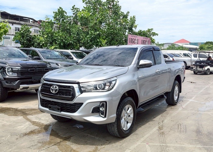 TOYOTA 