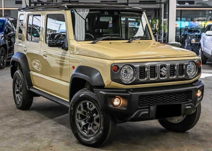 SUZUKI 