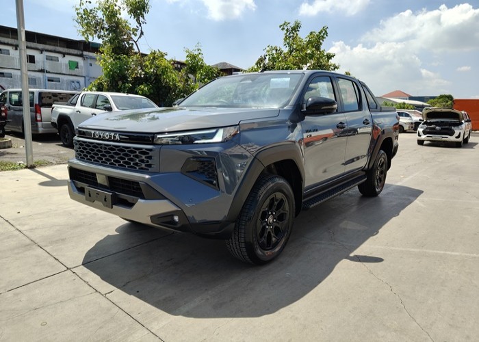 TOYOTA 