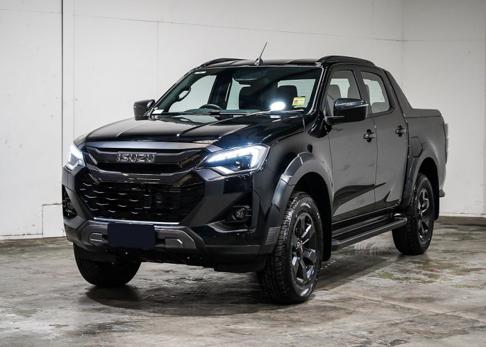 ISUZU 
