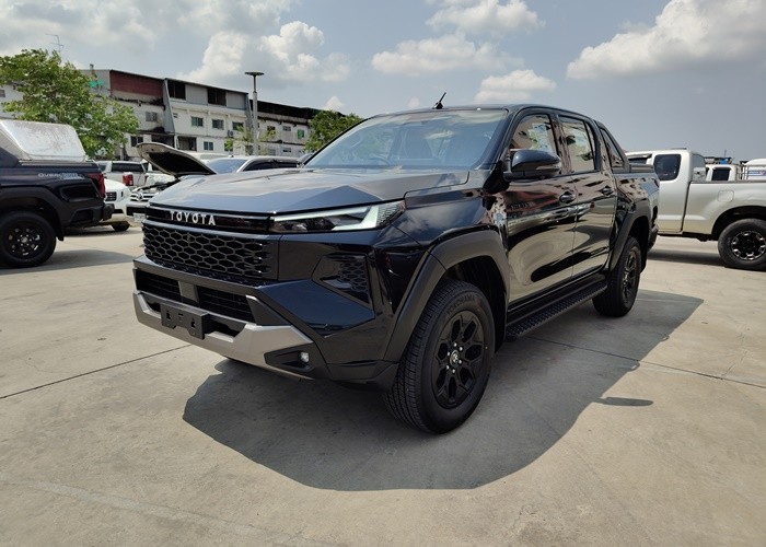 TOYOTA 