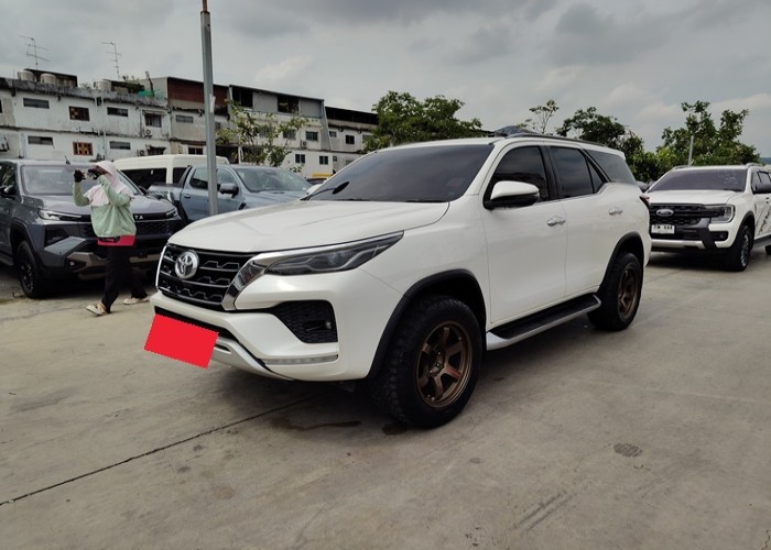 TOYOTA 