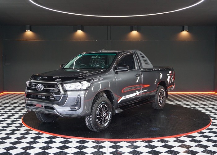 TOYOTA Hilux Revo