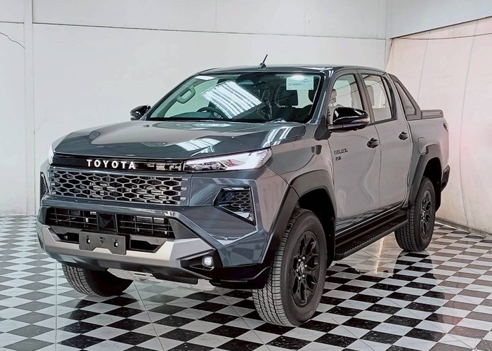TOYOTA 