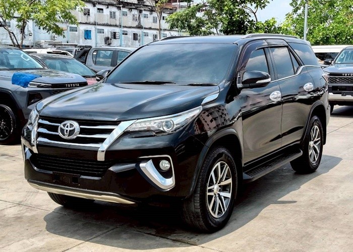 TOYOTA 