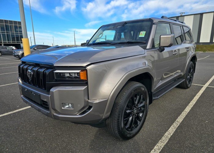 TOYOTA 