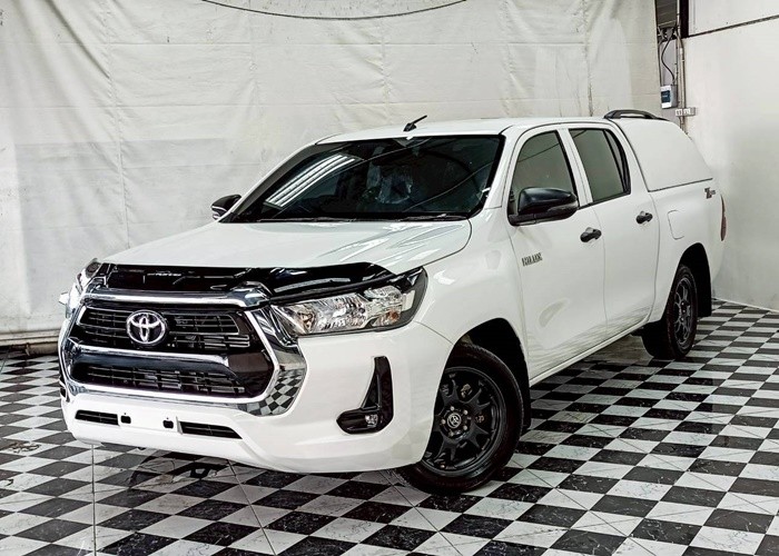 TOYOTA 