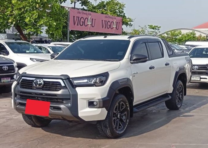 TOYOTA 