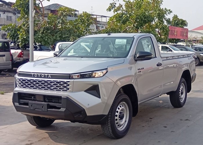 TOYOTA 