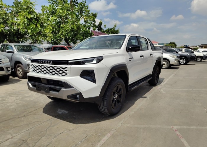 TOYOTA 