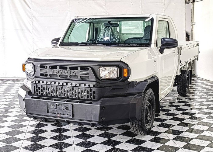 TOYOTA 