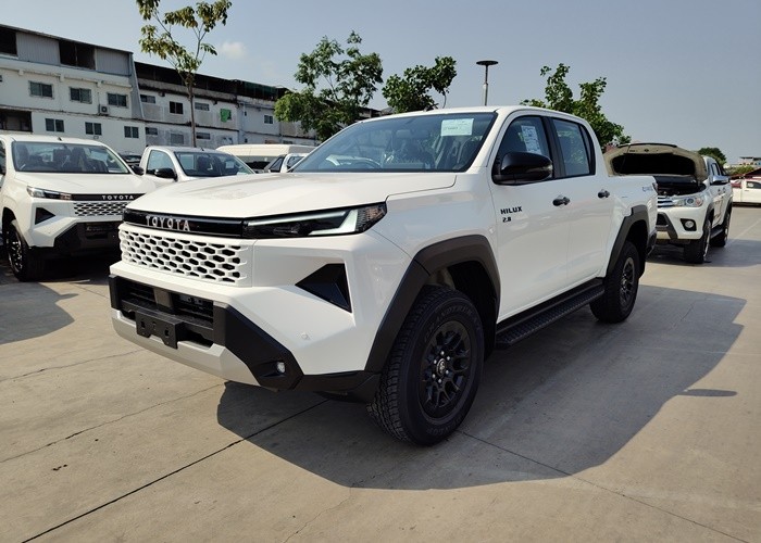 TOYOTA 