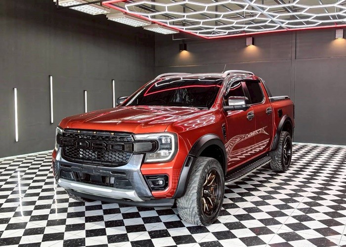 FORD 