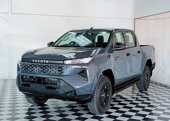 TOYOTA 