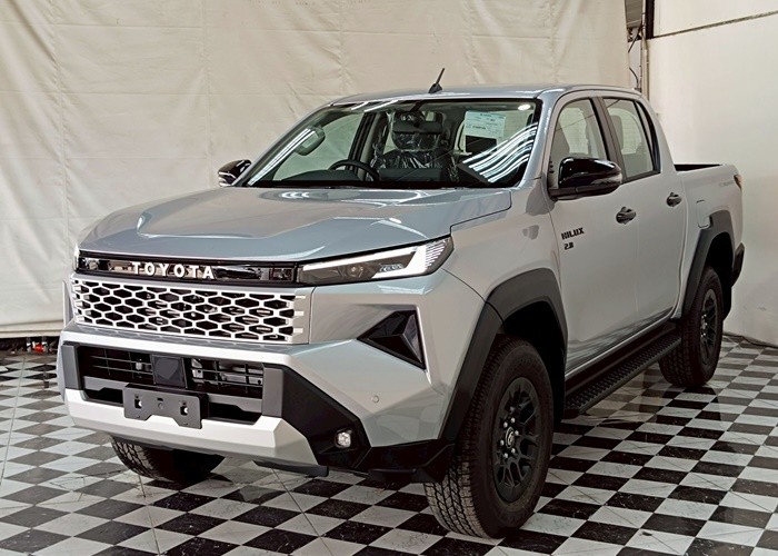 TOYOTA 